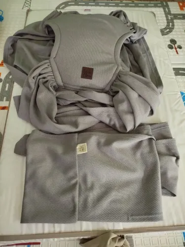 Sling de vestir Little Beni tamanho M dryfit
