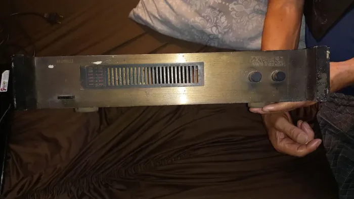 Potência Nashville  NA2200