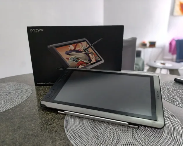 Mesa Digitalizadora - Huion GT - 156V2 - 15'