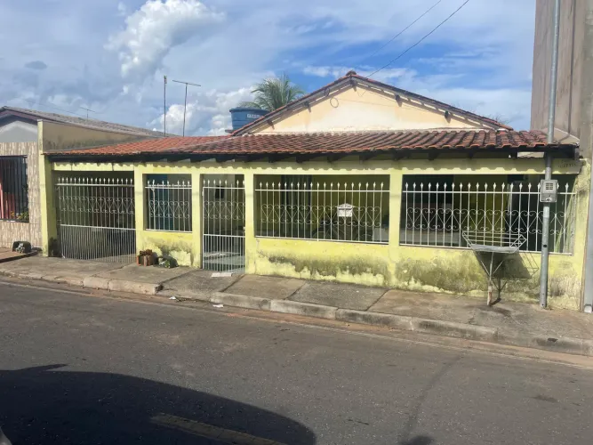 Vendo Casa no Pedra 90