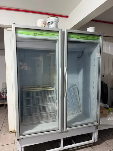 Geladeira comercial