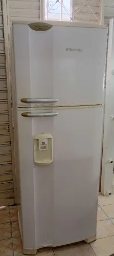 Geladeira Electrolux Frost Free , te passo a Garantia de Serviço
