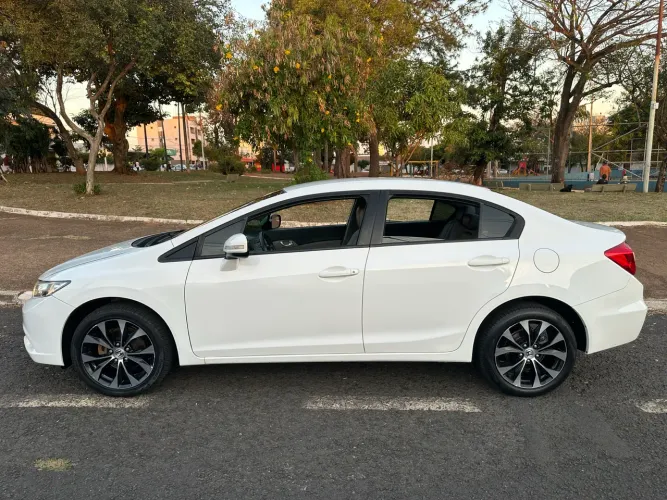 Honda Civic Sedan LXR 2.0 Flexone 16V Aut. 4P 2016