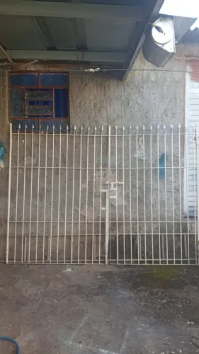 Portão de ferro