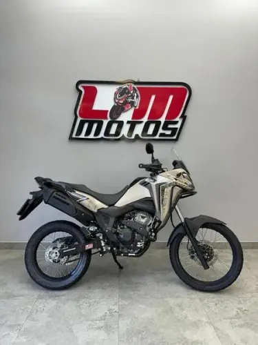 2025 - Honda Sahara 300 ADV - Km; 3.163