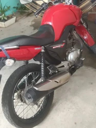 Moto Fan 150 ano 2014