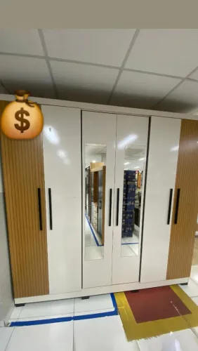 Vendo um guarda roupa de casal novo na caixa 