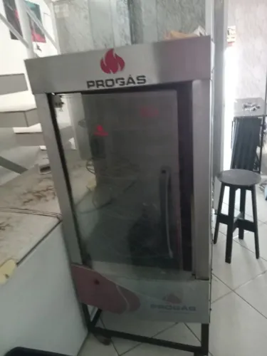 Maquina de assar frango