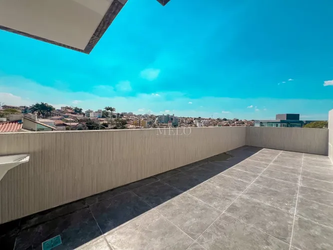 Excelente Apartamento à Venda no Copacabana por R$460.000,00.