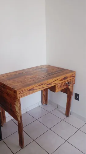 Mesa de palete escritório