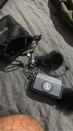 Microfone Hollyland Lark M2 - Áudio Profissional p/ Vídeos (C/ NF e Cartão)