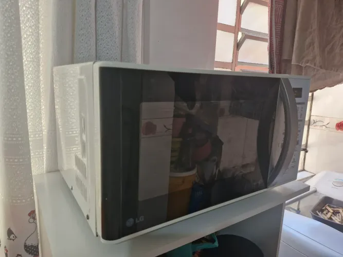 Micro-ondas LG 30 litros