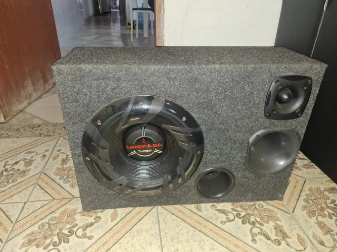 Aparelho de som automotivo