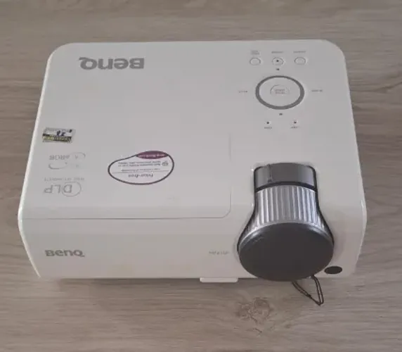 Projetor BenQ MP615p