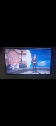 TV smart por 399 para usar ou retirar peças para comcerto