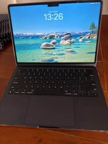 MacBook Air m2 8gb ram 512gb ssd