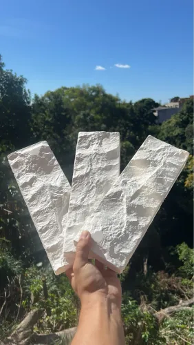 Tijolinho de Gesso 3D Rock Face 30x10cm.
