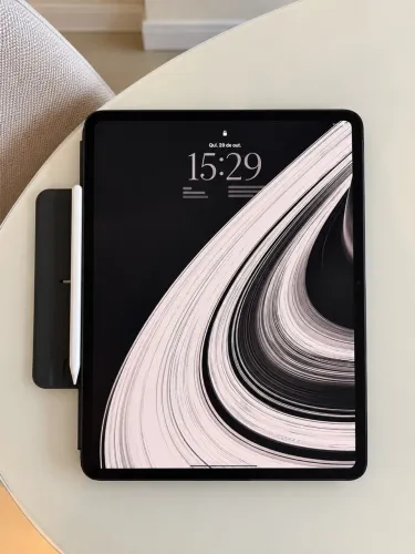 iPad Pro M4 13? 1TB + Apple Pencil Pro + Teclado + Capa | Impecável