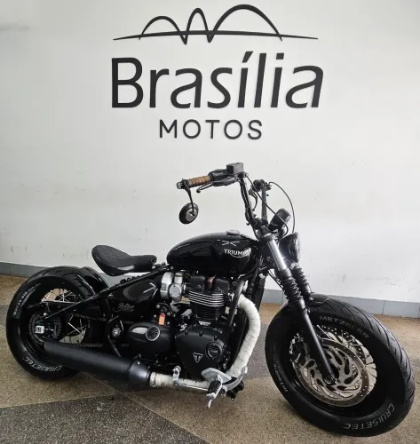 Triumph Bobber black