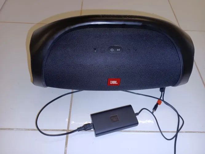 Vendo Excelente JBL BomBox