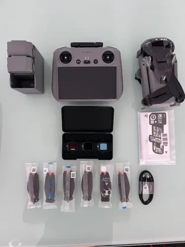 Drone DJI Mini 5 Pro Fly More Combo 4K + Controle DJI RC 2