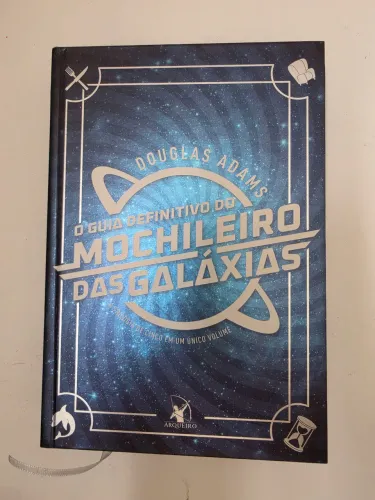 Guia definitivo do mochileiro das galáxias livro capa dura