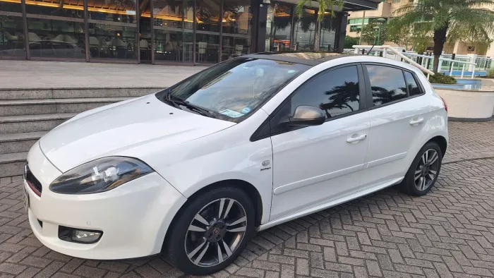 Fiat Bravo Sporting 1.8 Dualogic Flex 16V 5P 2013