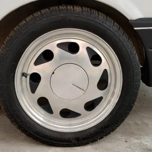Jogo Rodas Pingo D?Água VW 15? Com 4 Pneus Semi-Novos