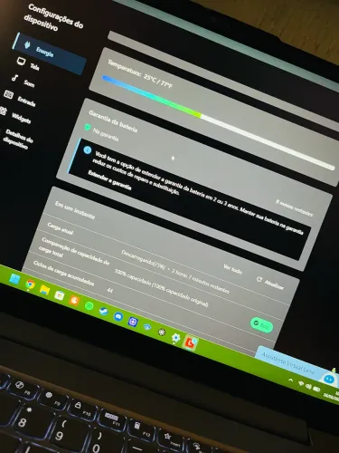 Notebook Lenovo LOQe com controle de Xbox