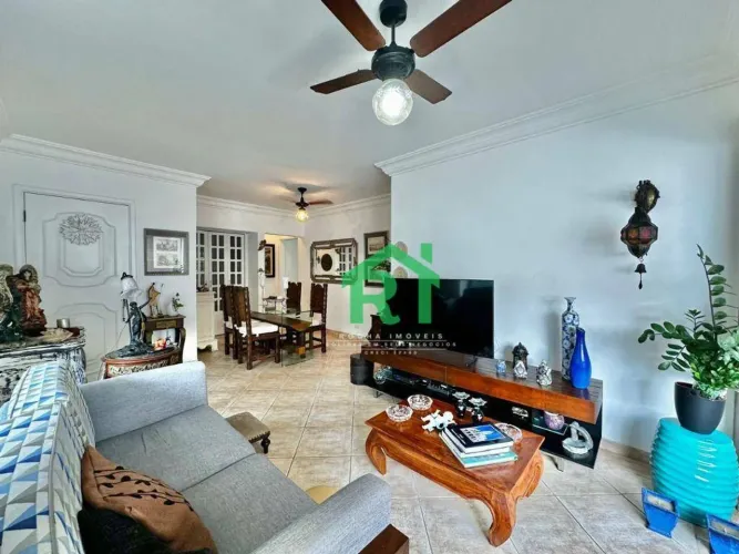 Apartamento reformado, 3 dormitórios (1 suíte), 2 vagas, lazer, Pitangueiras, Guarujá/SP.