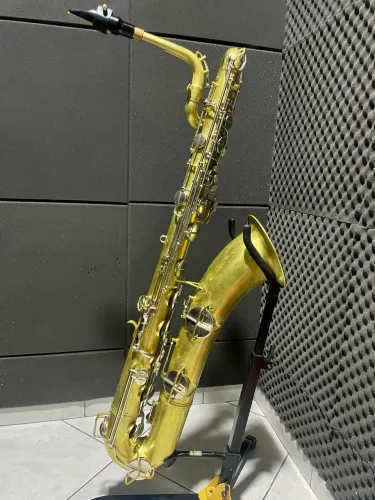 Sax Barítono Conn 12 M