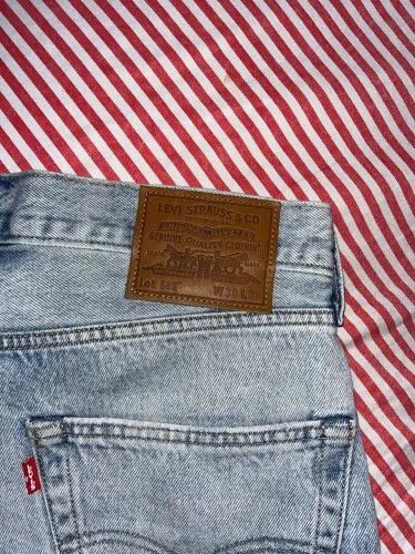 Calça Jeans Levi's® 568® Stay Loose Lavagem Clara