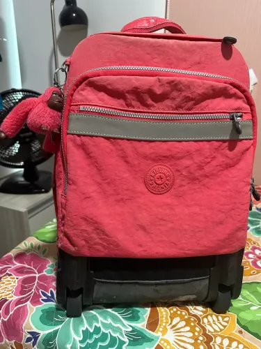 Vendo mochila Kipling rodinha