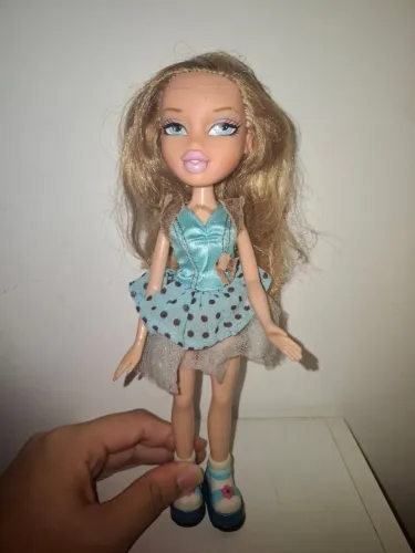 BONECA BRAZ LOIRA