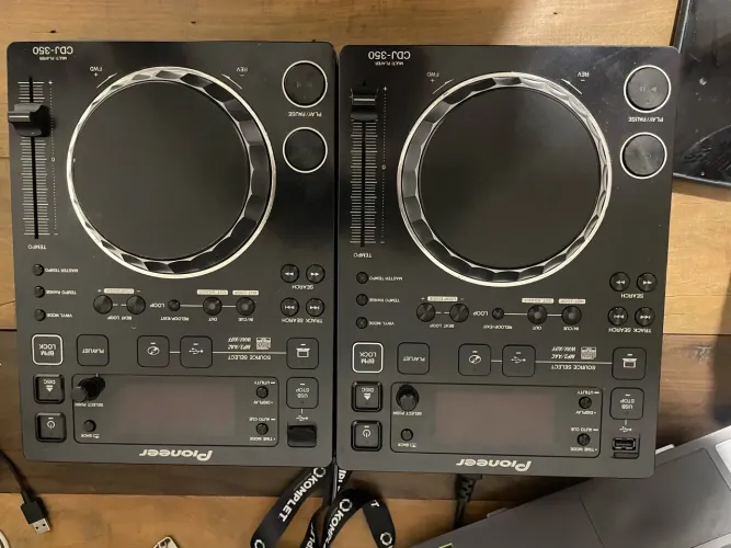 Par de CDJ 350