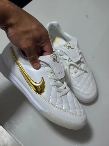 Chuteira futsal Nike Ronaldinho