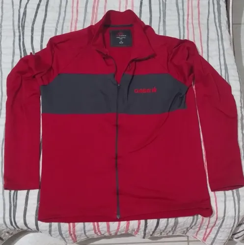 Vendo blusa Caseih Original