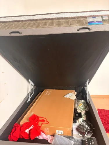 Vende-se box baú 3 meses de uso