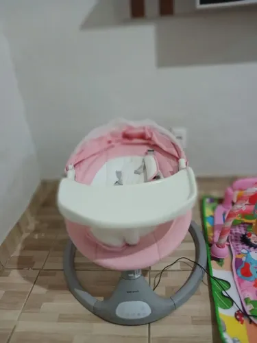 Vendo cadeirinha de descanso e balanço