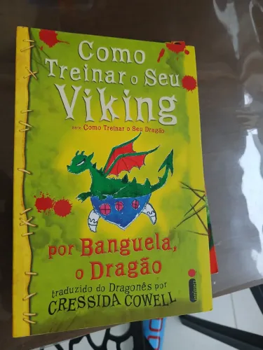 Livro como treinar seu viking. Serie como treinar o seu dragao.