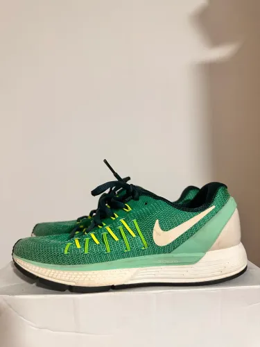 Tênis de Corrida Verde Nike Tam 35