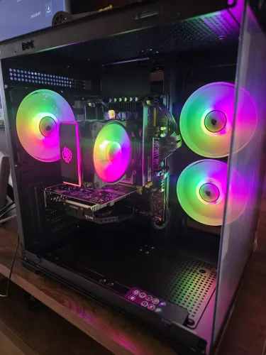 PC Gamer X99 Xeon E5 2630 v4 16GB DDR4 RX 560 4GB NVMe ARGB