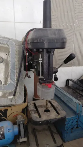 Furadeira de bancada motomil fb160 monofasica