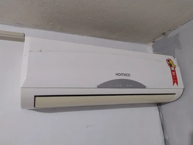 Ar condicionado 12.000 BTUS QF Komeco