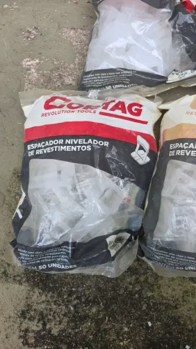 Espaçador nivelador de revestimento