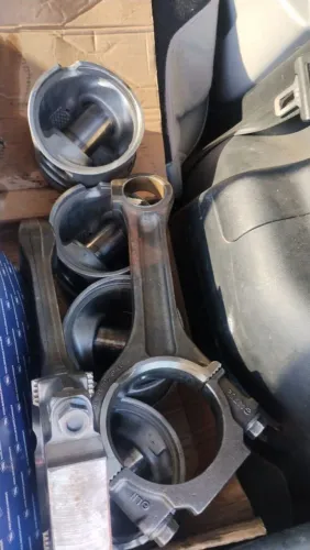 peças motor mercedes benz 1634 e 1935 de boma injetora!