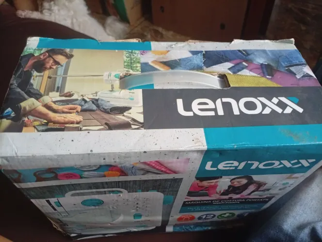 Máquina de costura portátil Lenoxx,semi nova