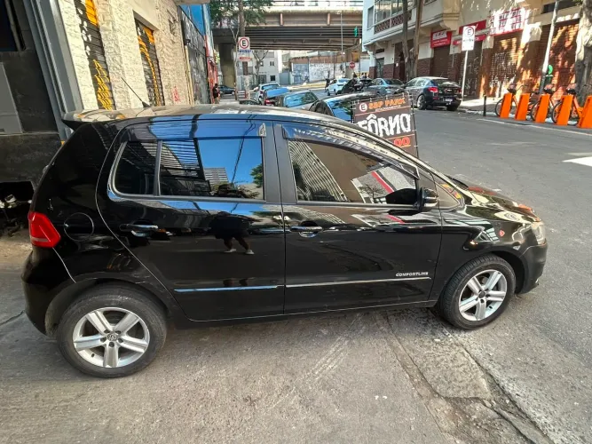 Volkswagen Fox Comfortline I Motion 1.6 Flex 8V 5P 2015