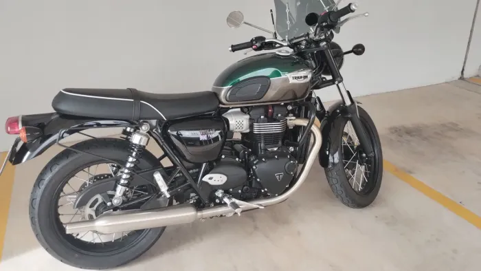 Triumph Bonneville T100 2024 nova 