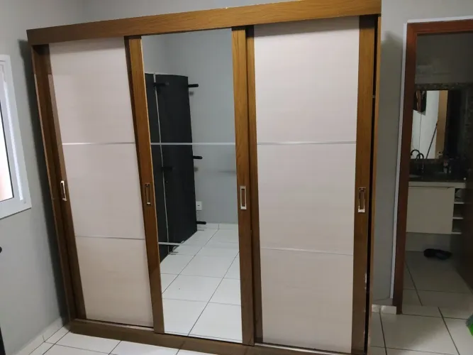 Guarda Roupa de Casal